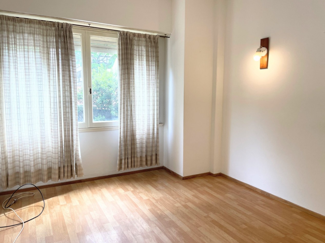 VENTA DEPARTAMENTO 3 AMBIENTES C/ BALCON A LA CALLE - BARRIO LA PERLA