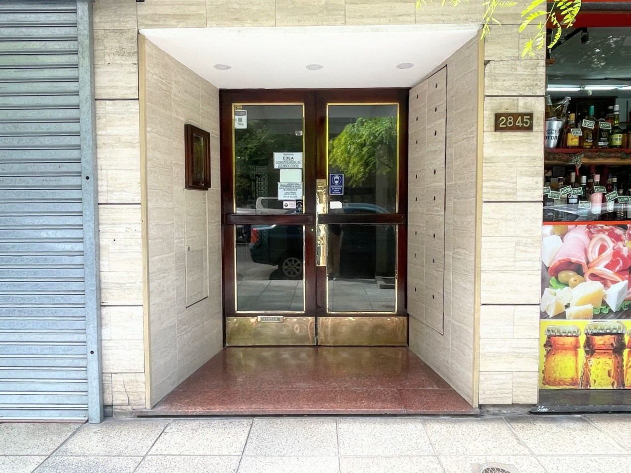 VENTA DEPARTAMENTO 3 AMBIENTES C/ BALCON A LA CALLE - BARRIO LA PERLA