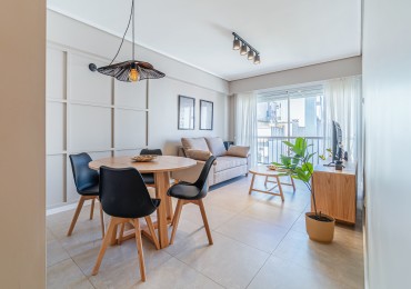 VENTA DEPARTAMENTO 2 AMBIENTES CON DEPEDNENCIA Y ESPACIO DE COCHERA. ZONA PLAZA COLON