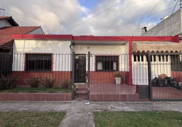 VENTA CASA DE 3 AMBIENTES A DOS CUADRAS DE LA AV. PRINCIPAL - BARRIO FORTUNATO DE LA PLAZA 